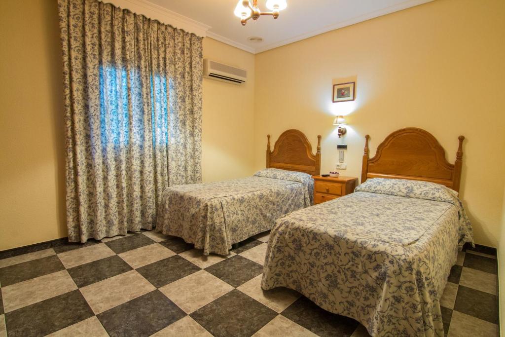 Hostal Santa Ana - Habitación Individual