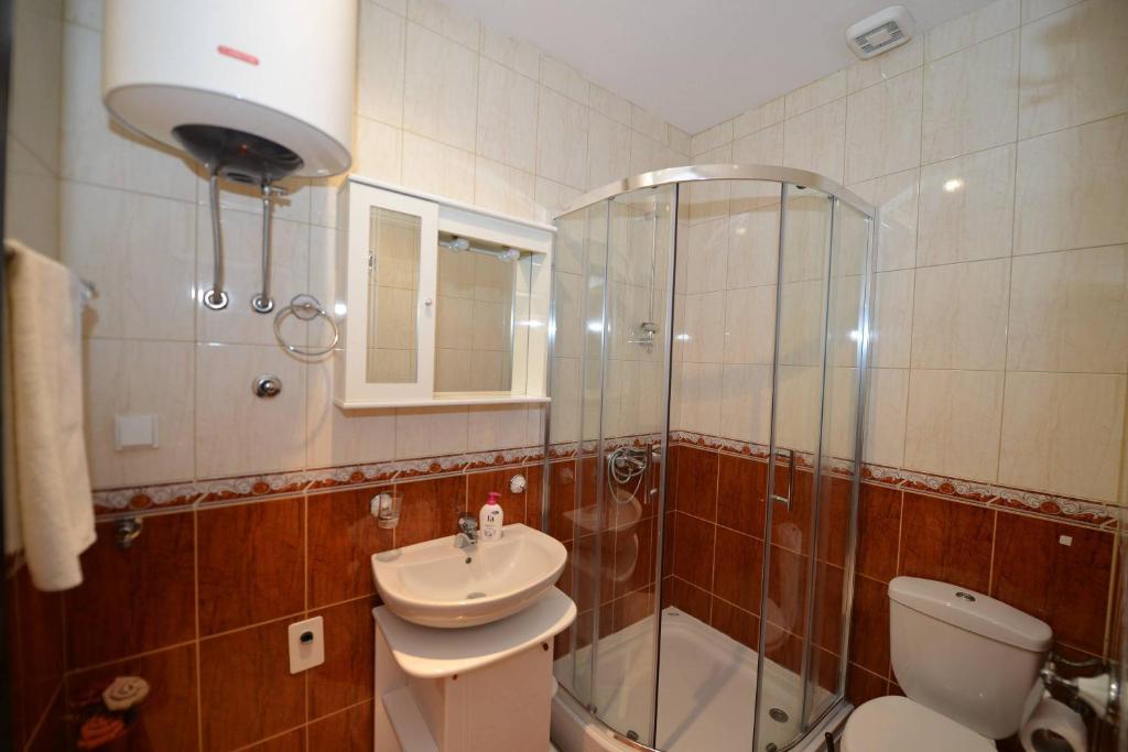 J & P Apartments Orahovac - 7