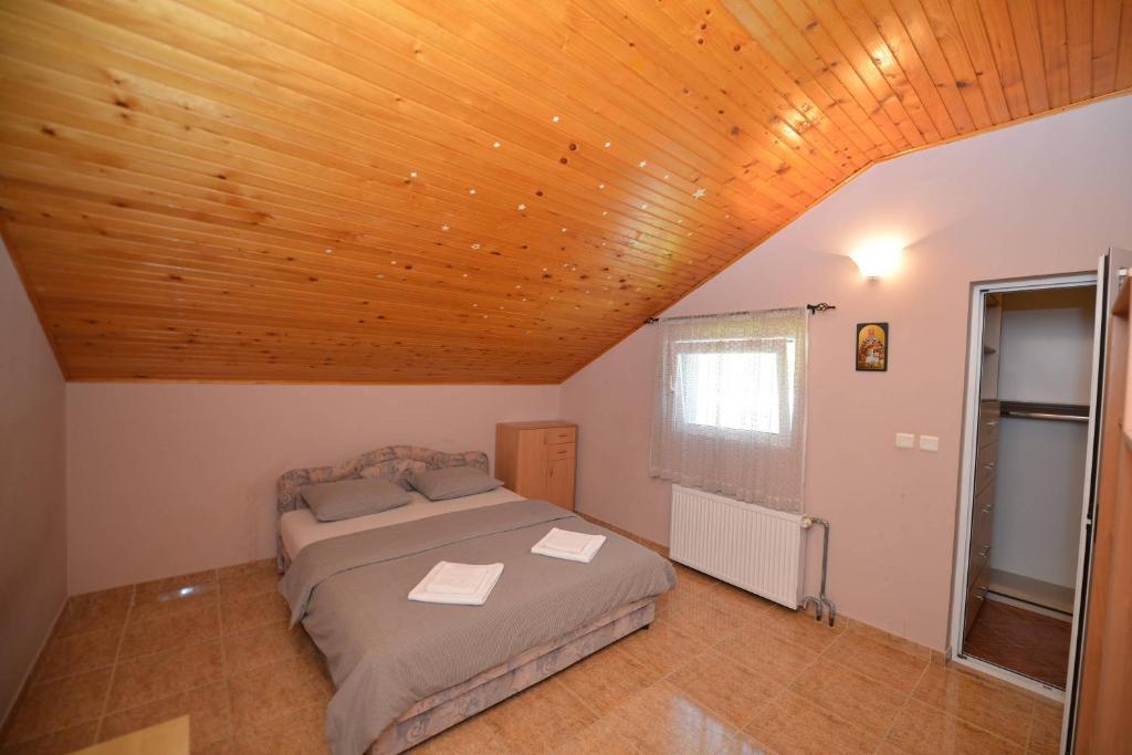 J & P Apartments Orahovac - 13