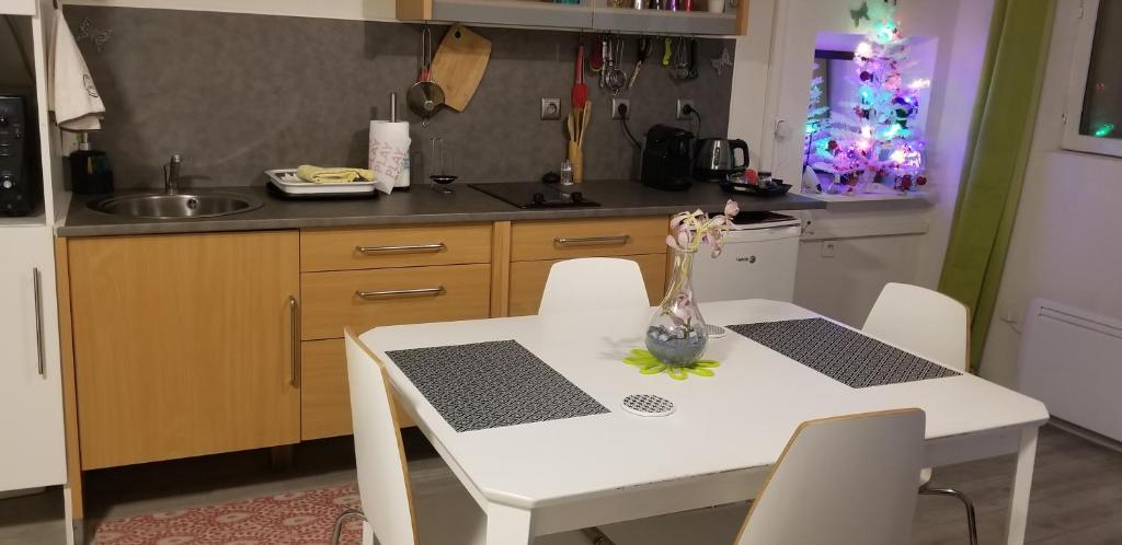 Studio 1 - Housity