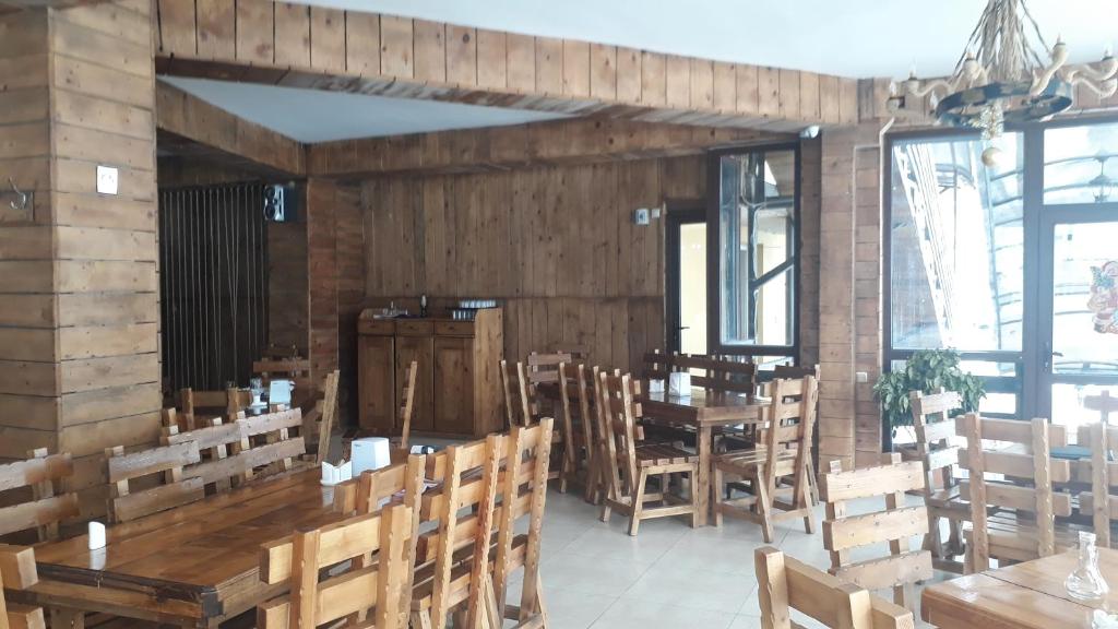 Restaurace v ubytování Chabarukhi