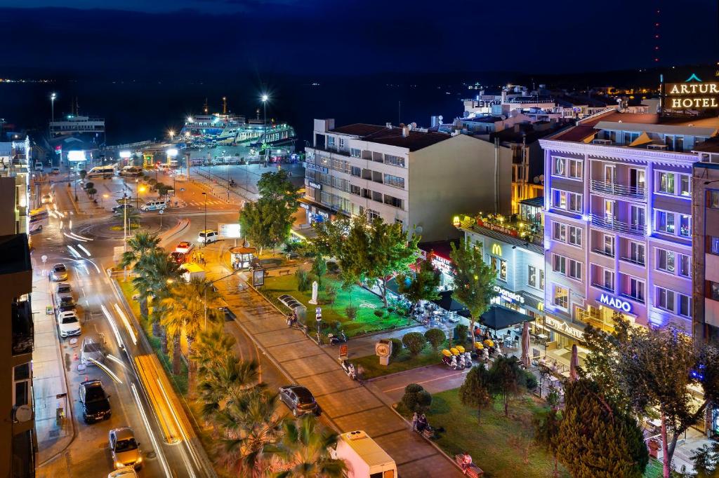 Nespecifikovaný výhled na destinaci Çanakkale nebo výhled na město při pohledu z hotelu