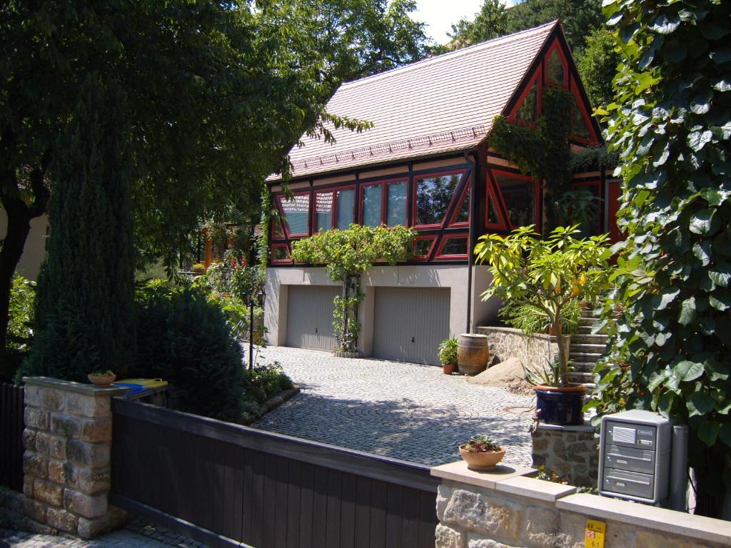 Zahrada ubytování Winzerhaus Rissweg 15