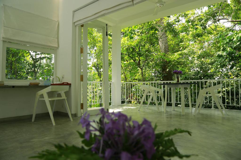 Ceylon Olive Galle - 12