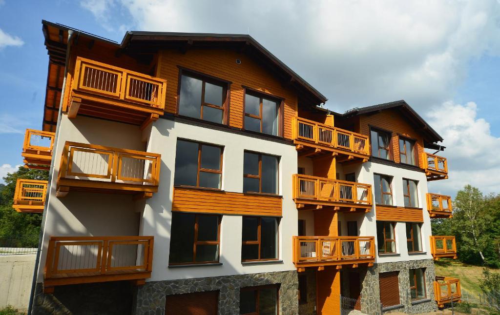 Budynek, w którym mieści się aparthotel