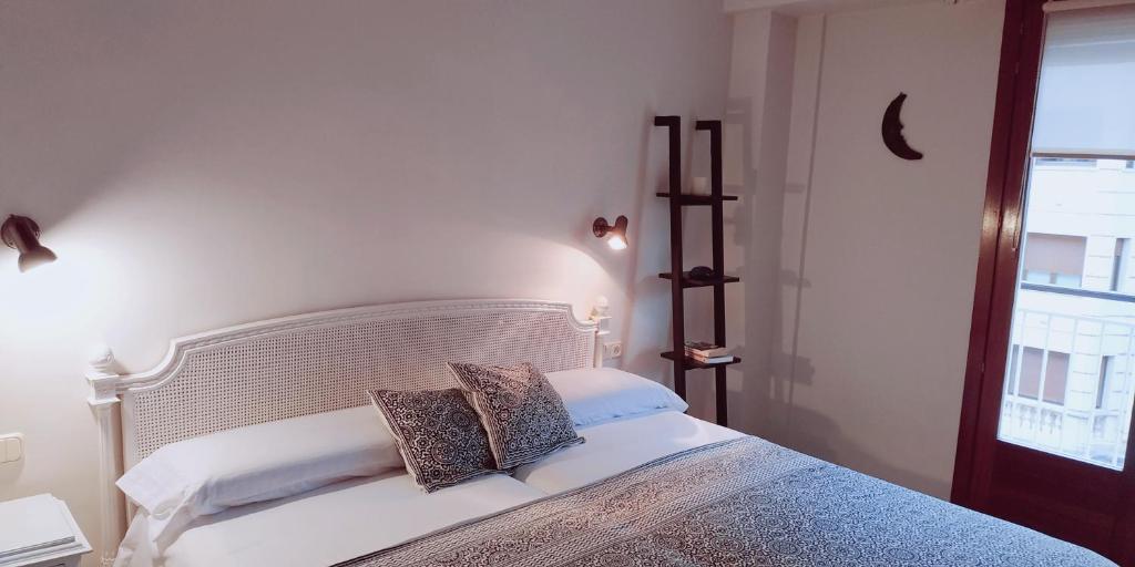 AMPLIO y CONFORTABLE Zurriola BEACH Smart TV PINTXOS AREA ...