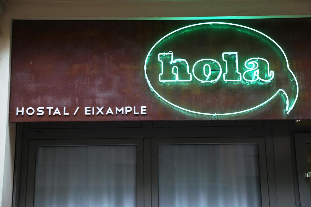 Certifikát, hodnocení, plakát nebo jiný dokument vystavený v ubytování Hola Hostal Eixample