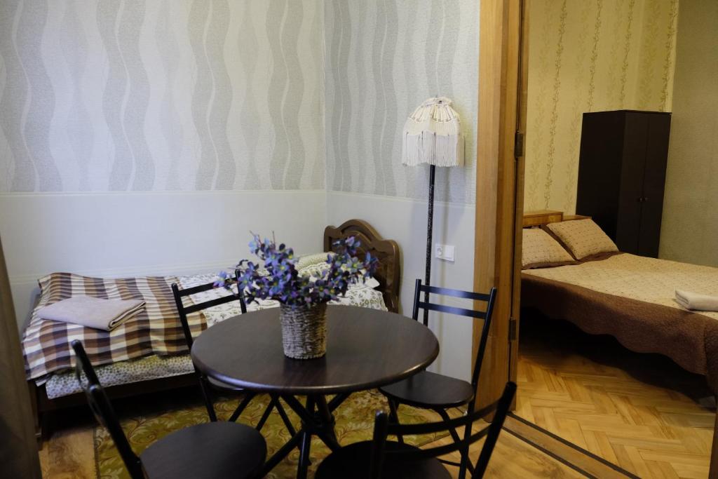 Postel nebo postele na pokoji v ubytování Mia B&B Old Tbilisi