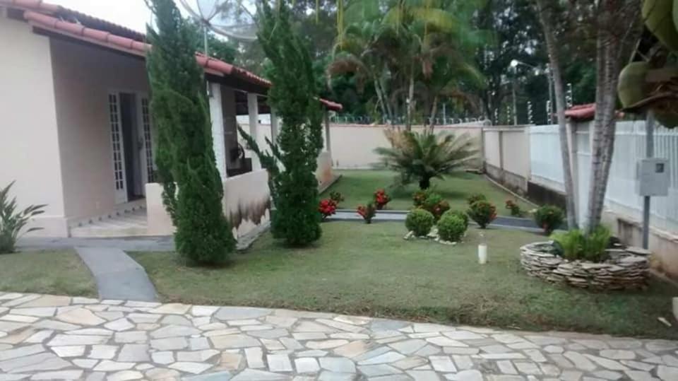 Κήπος έξω από το Casa em Furnas-Capitólio