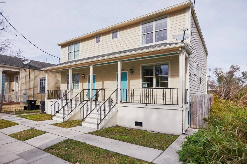 Sonder — Tremé Flats, New Orleans (LA), United States