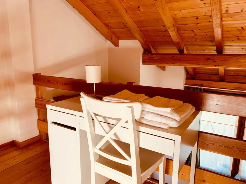 Il Granaio - Historic Molino Maufet Watermill - Lake Como - Casa Con Vista Al Jardín