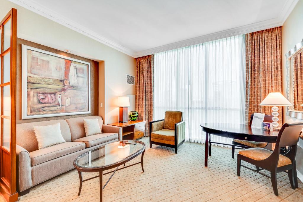 Posezení v ubytování Jet Luxury at The Signature Condo Hotel