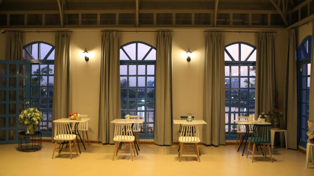 The Lake Udon - Resim 9