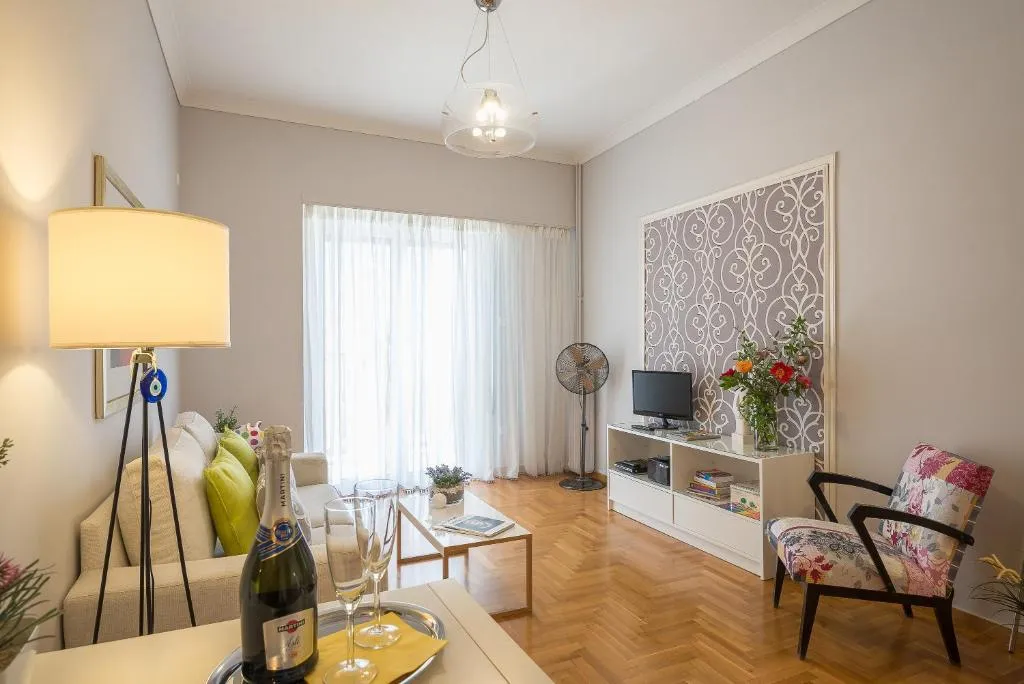 ApartmentDora ,service with style!, Athens, Greece