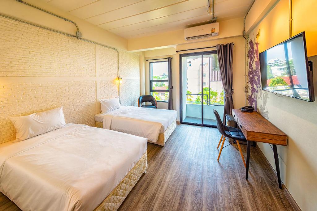 
Deluxe Double or Twin Room
