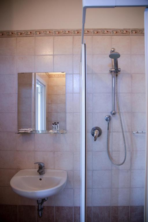 Koupelna v ubytování Hotel Beverly