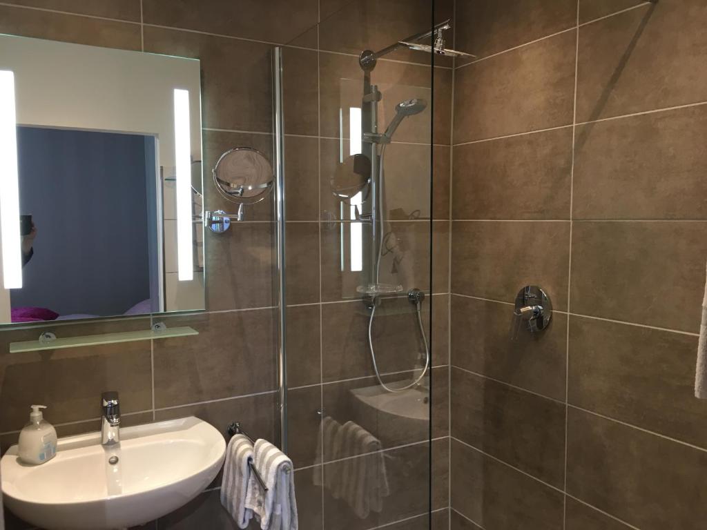 Astrid's Pension - 11