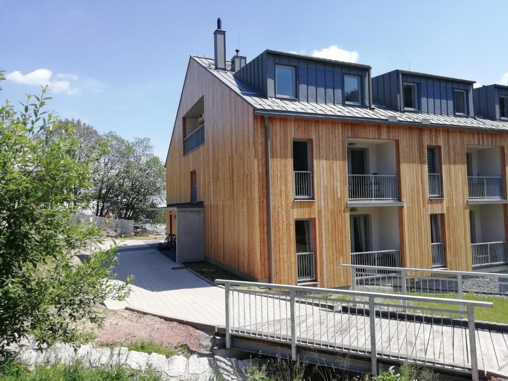 Budynek, w którym mieści się apartament