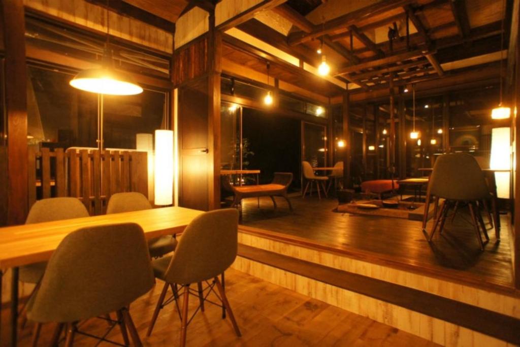 Posezení v ubytování Saku Cafe