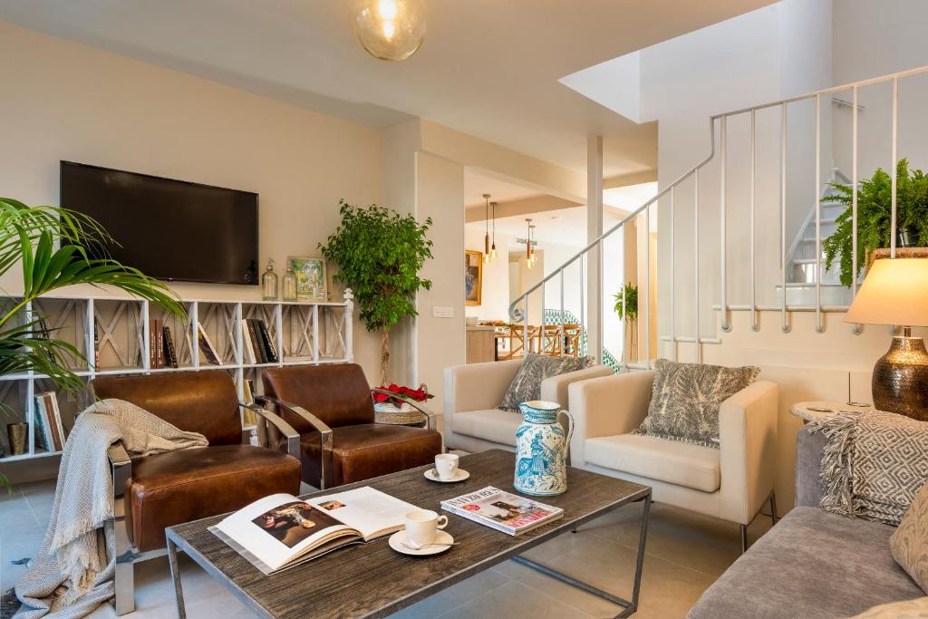 Genteel Home Carmen San Ignacio - 1