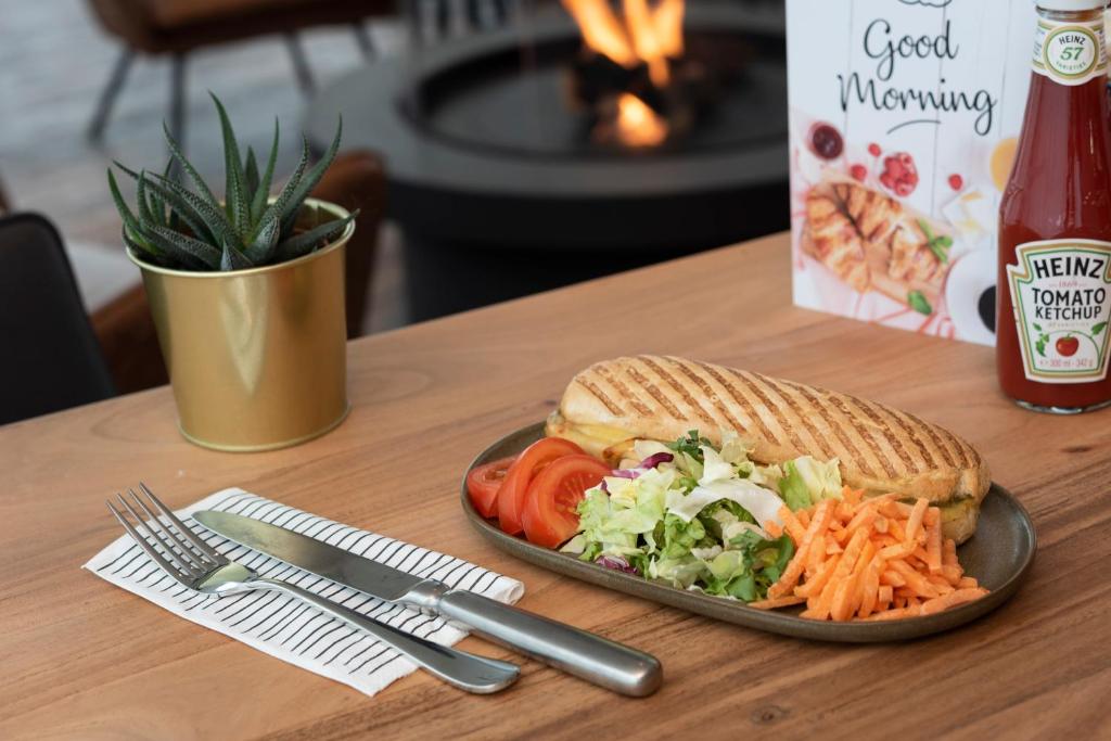 PREMIER SUITES Antwerp - Resim 18