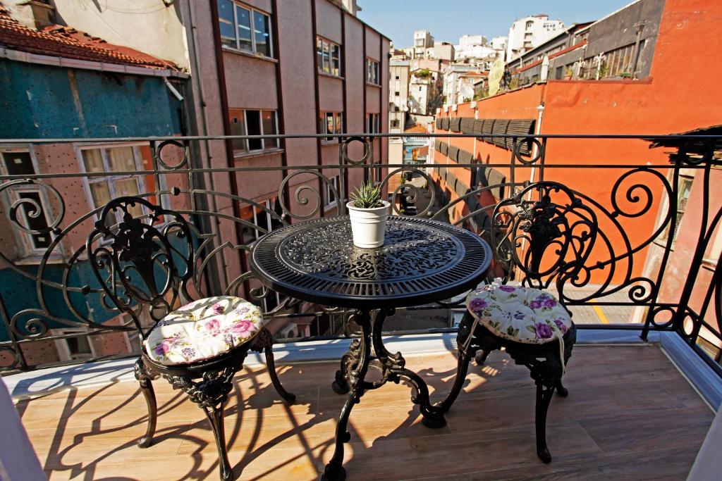 The White Swan Suites Beyoglu - 13