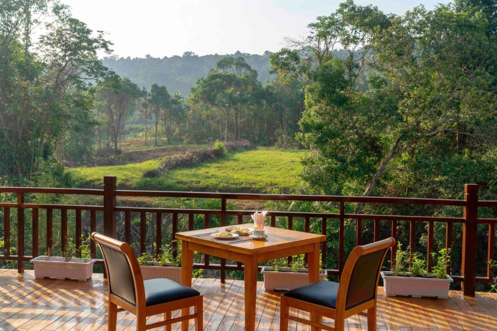 Phu Quoc Bambusa Resort - 12