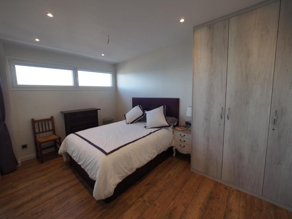 Posteľ alebo postele v izbe v ubytovaní Seafront Apartment in Palamós