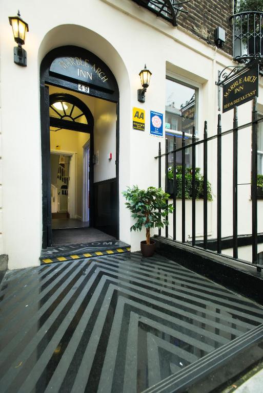 Marble Arch Inn - Resim 38