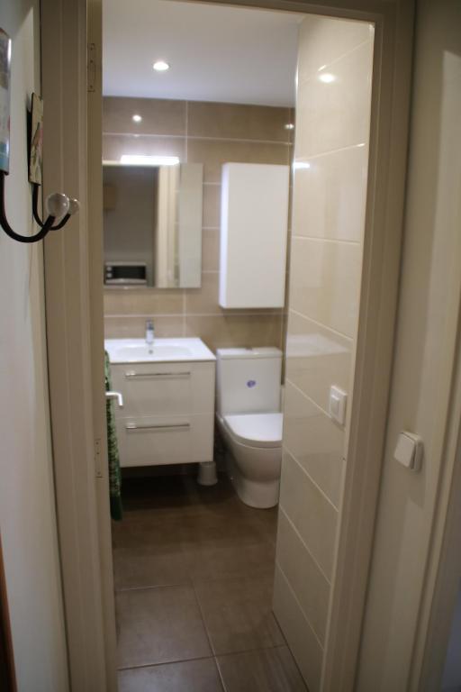 A bathroom at Centre Empuriabrava plage
