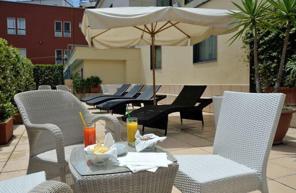 Magri's Hotel - Resim 41