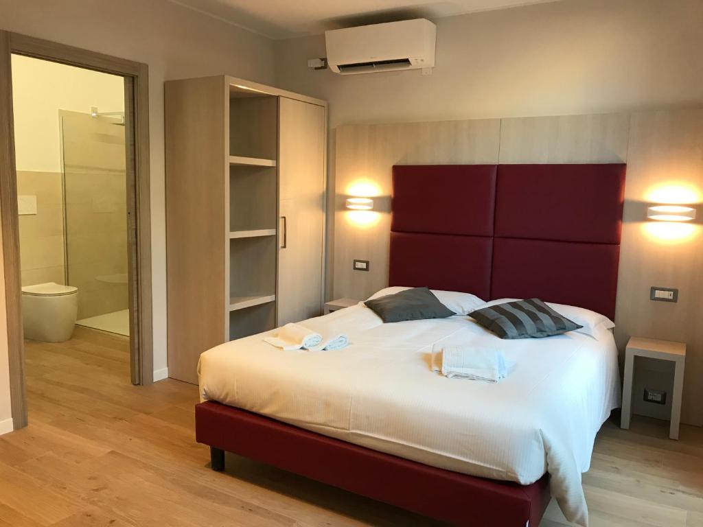 Verona Apartments & Rooms - Chambre Roi Avec Vue Sur Le Jardin