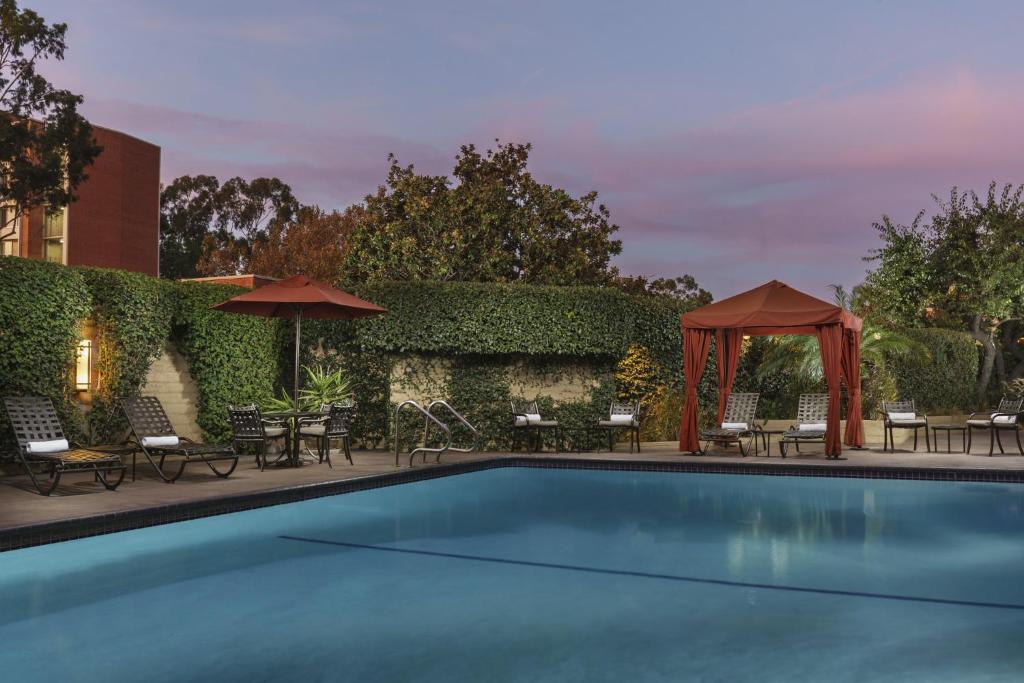 USC Hotel - Chambre Lit King-Size Avec Vue Sur Jardin