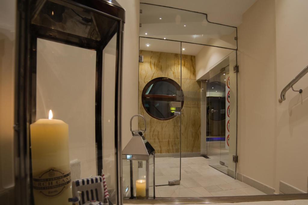 Koupelna v ubytování Trofana Wellness & SPA