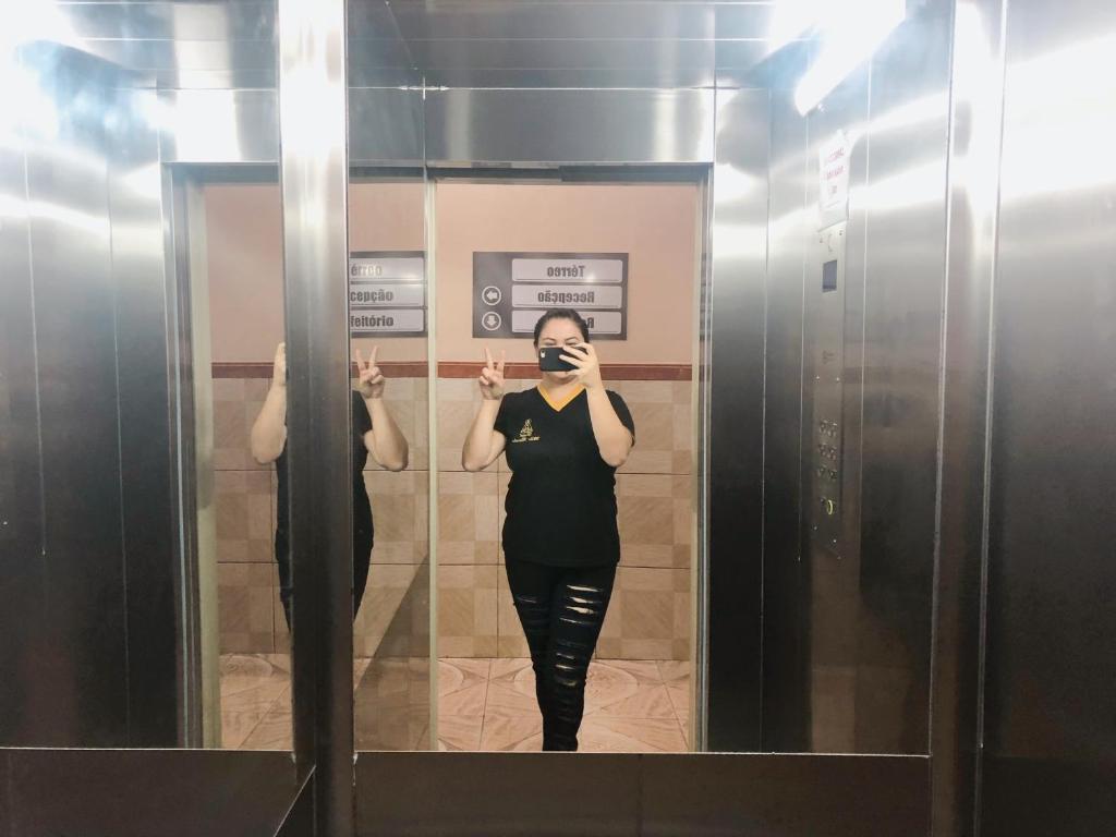  Hotel Mãe Rainha