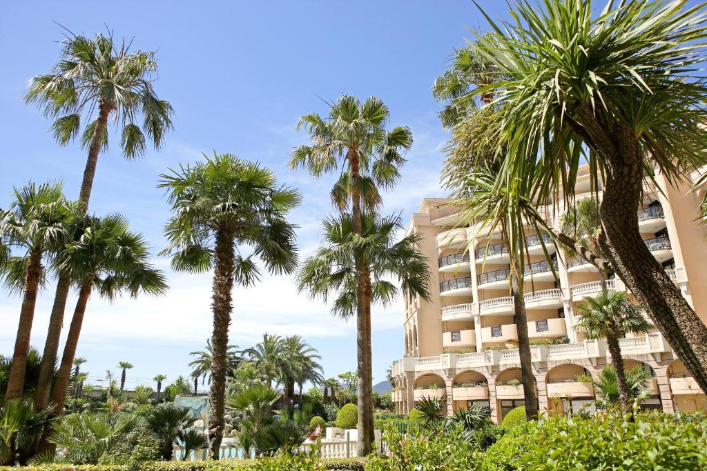 Ein Garten an der Unterkunft R&eacute;sidence Pierre & Vacances Cannes Verrerie