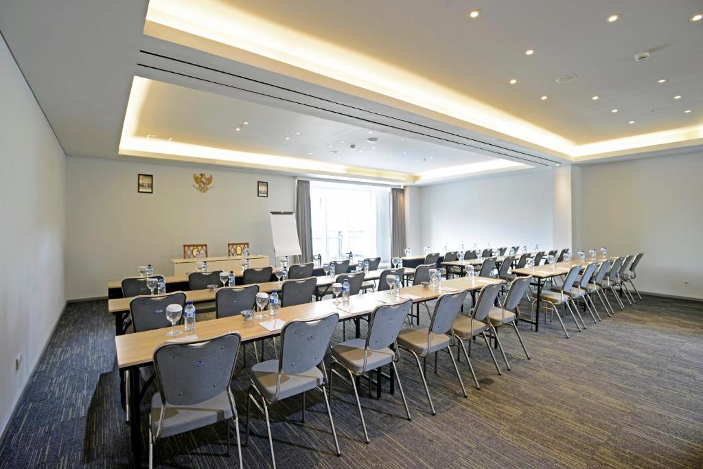 Konferenční prostory v ubytování La Lisa Hotel Surabaya