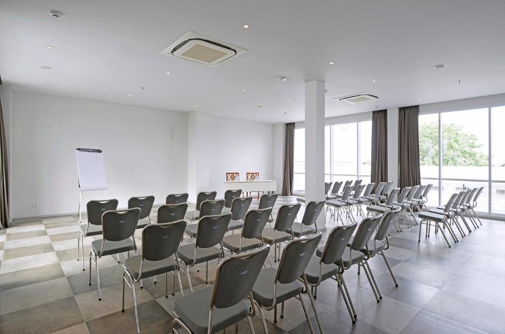 Konferenční prostory v ubytování La Lisa Hotel Surabaya