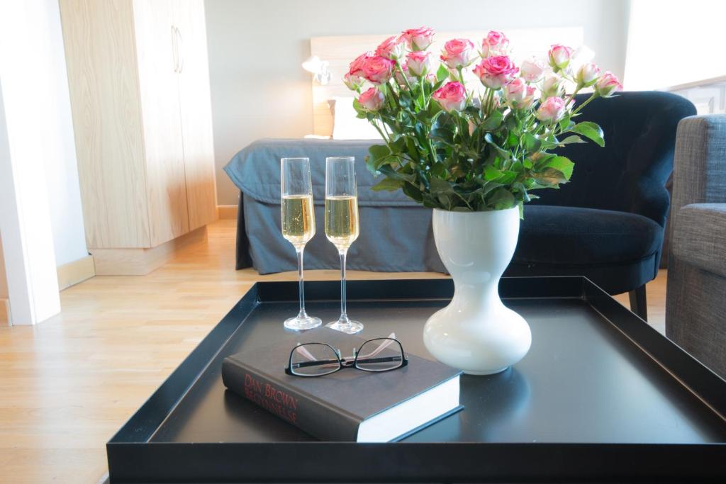 Nápoje v ubytování Hotell Aston