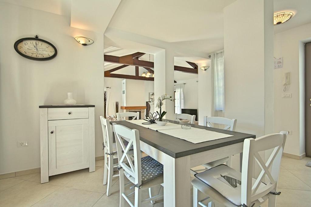 Fotografie z fotogalerie ubytování Luxury Stone Villa Zanelli v destinaci Ližnjan