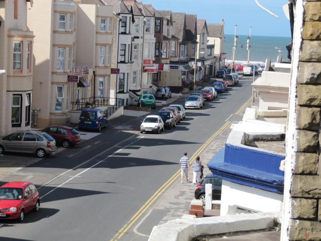Lindisfarne Holiday Apartments - Families & Couples Only - Appartement 6 - Tweede Verdieping