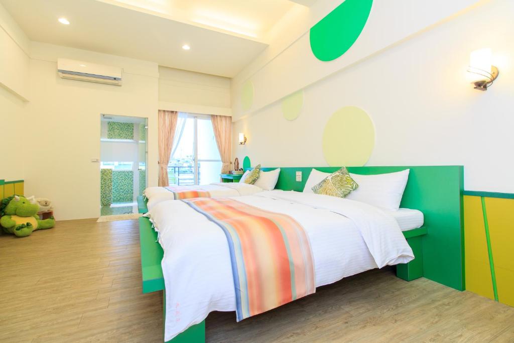 Lotus Hostel Beicheng Zhuang - Pièce Quadruple Avec Balcon