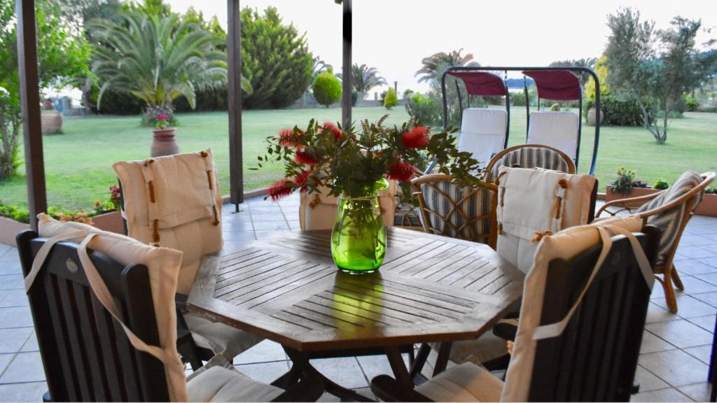 Zahrada ubytování DISTRiCT 01 -Luxurious Villa with private beach