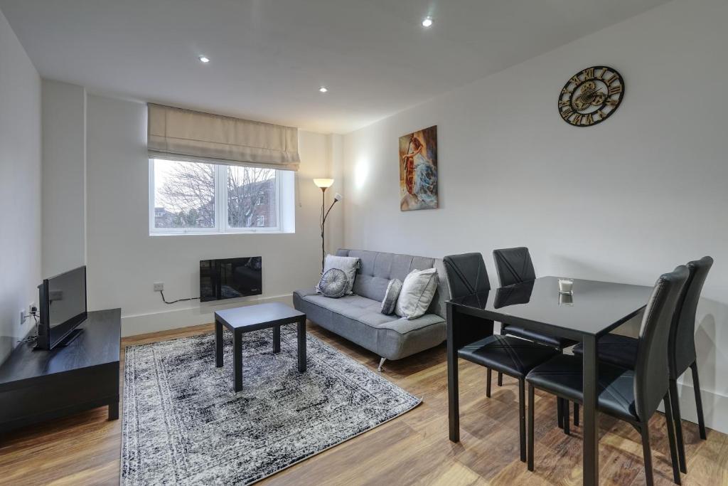 Alfa Apartments, Quarry Court, High Street, Morley, Leeds (updated prices 2024)