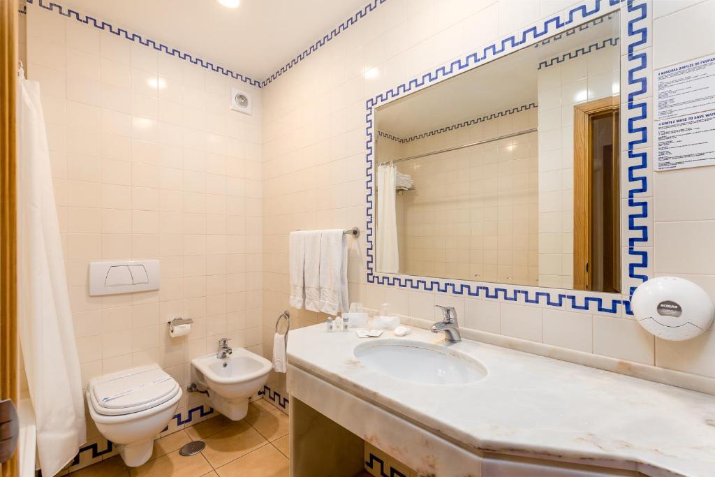 Hotel Apartamento Dunamar - Two-Bedroom Apartment With Side Sea View