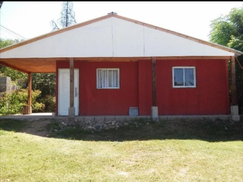 Το κτήριο όπου στεγάζεται  η παραθεριστική κατοικία