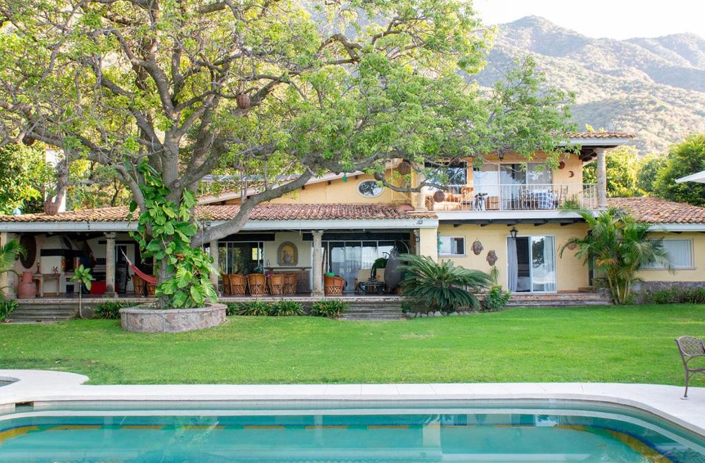 Nespecifikovaný výhled na hory nebo výhled na hory při pohledu z bed and breakfast