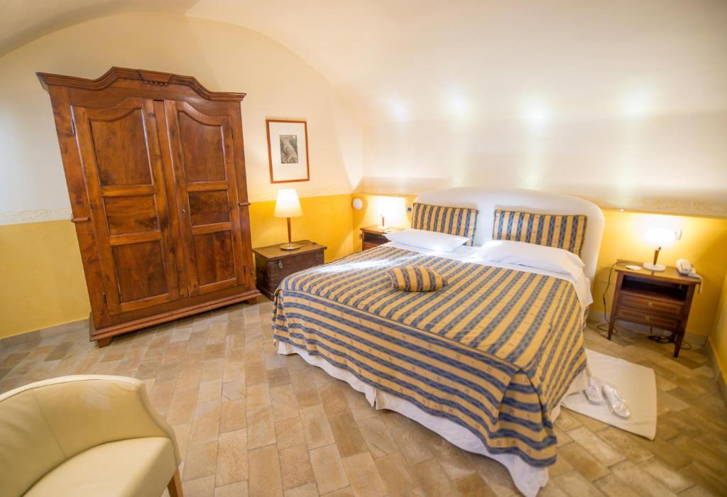 Castello Rosso - Triple Room