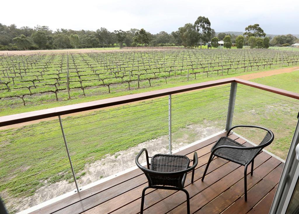 Balkón nebo terasa v ubytování Lot113 Vineyard Accommodation