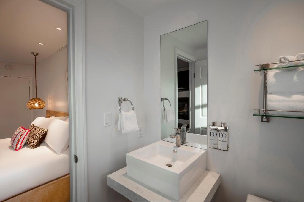 Blue Sands Inn, A Kirkwood Collection Hotel — photo 15